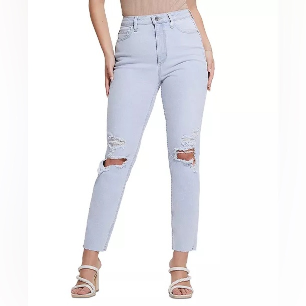 Guess Light Wash Distressed High Rise Mom Jean Size 26x27